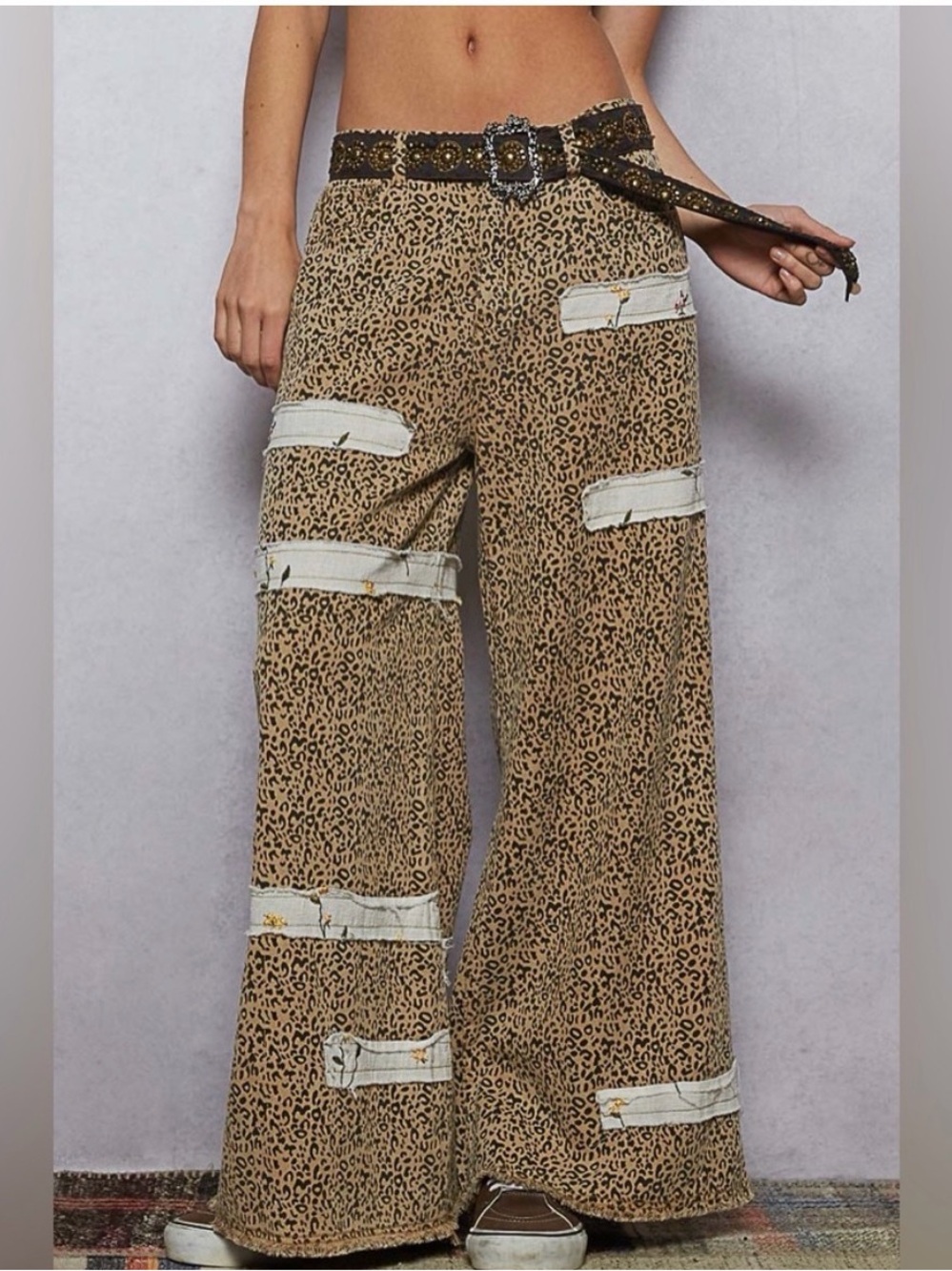 POL Leopard-Print Wide-Leg Pants with White Floral Accents - Beige
